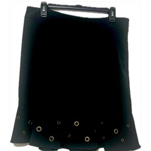 Skirt with lower flair